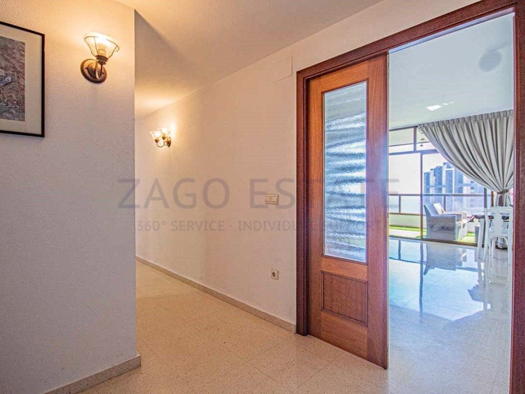 4 bedroom Flat for sale in Benidorm with pool garage - € 640,000 (Ref: 9468724)