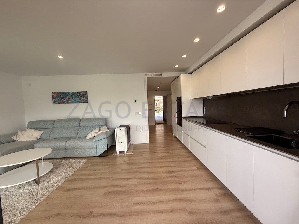 2 bedroom Flat for sale in Monforte del Cid with pool garage - € 360,000 (Ref: 9468729)