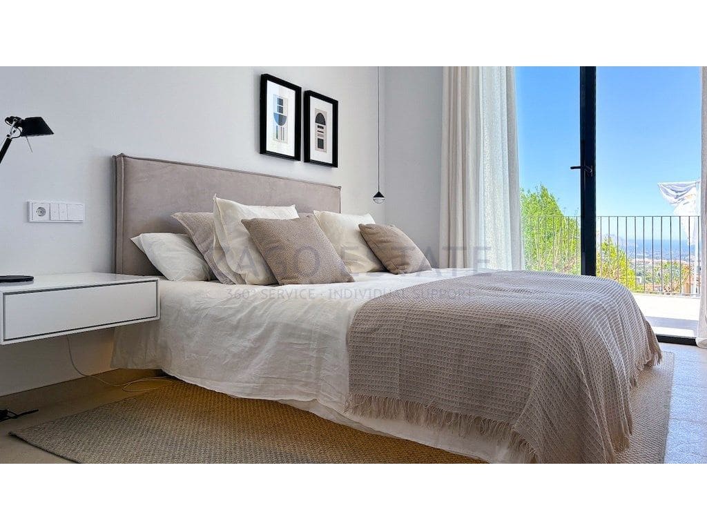 3 bedroom Villa for sale in Polop with pool garage - € 540,000 (Ref: 9468735)