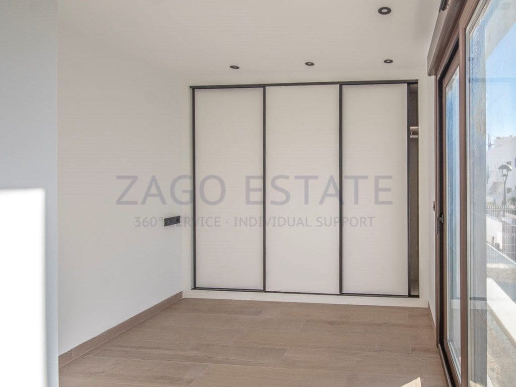 3 bedroom Villa for sale in Finestrat with garage - € 785,000 (Ref: 9468738)