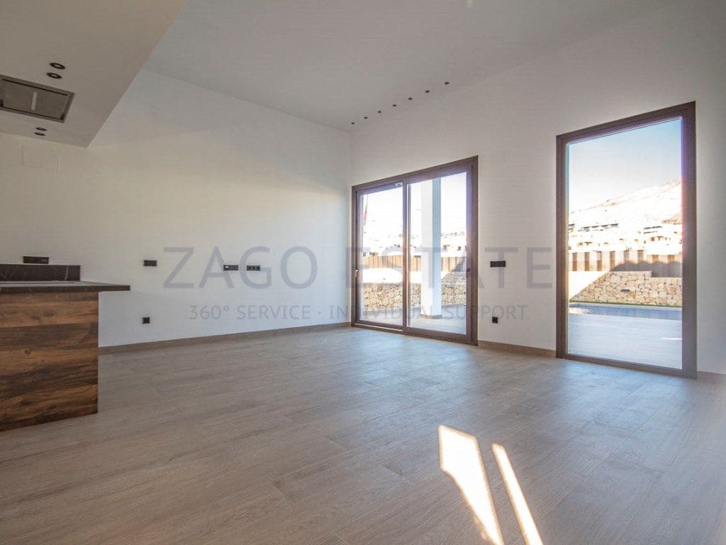 3 bedroom Villa for sale in Finestrat with garage - € 785,000 (Ref: 9468738)