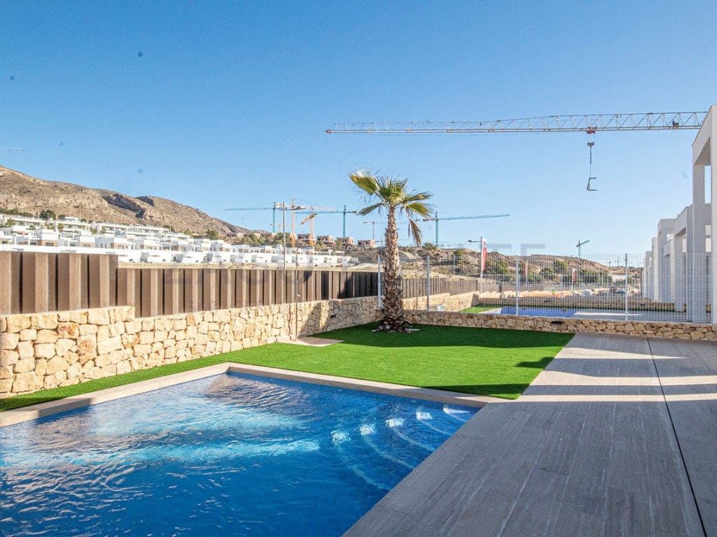 3 bedroom Villa for sale in Finestrat with garage - € 785,000 (Ref: 9468738)