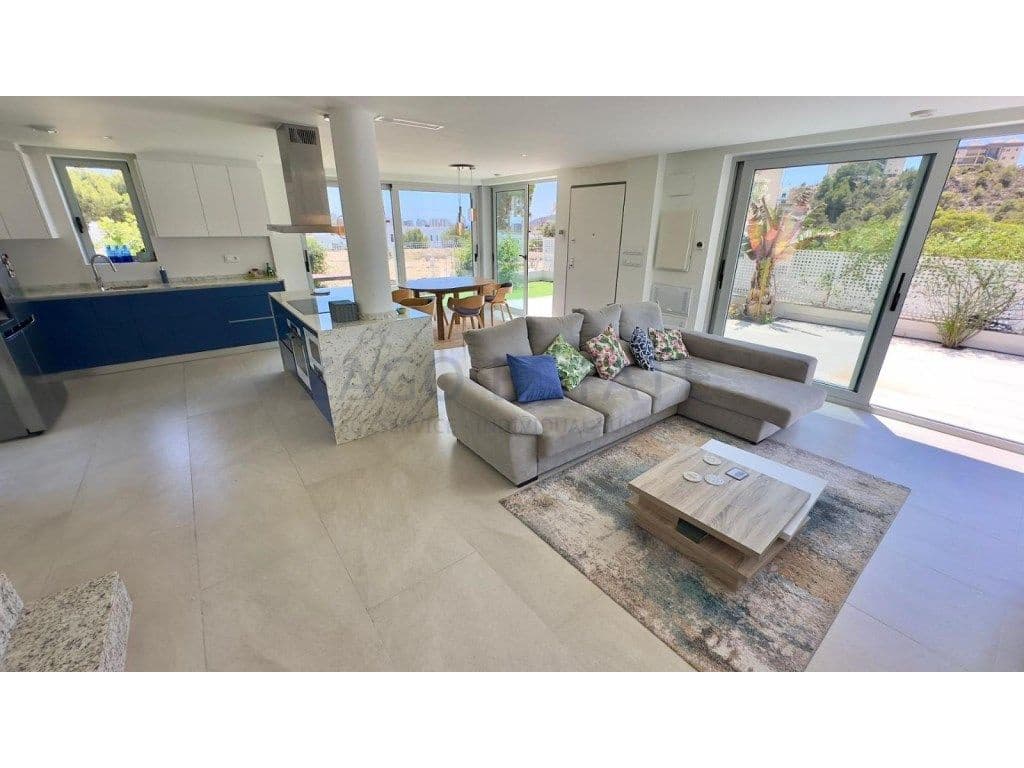 3 bedroom Villa for sale in Finestrat with pool garage - € 635,000 (Ref: 9468741)