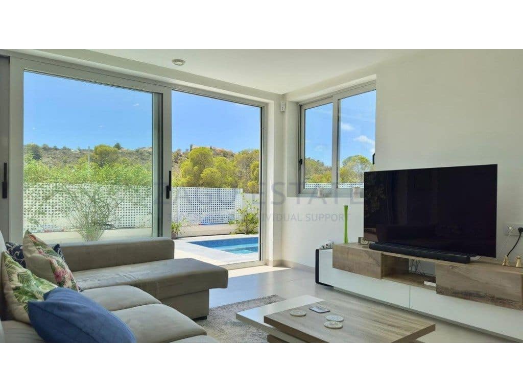 3 bedroom Villa for sale in Finestrat with pool garage - € 635,000 (Ref: 9468741)