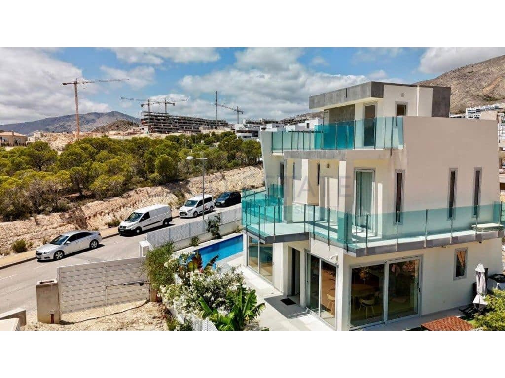 3 bedroom Villa for sale in Finestrat with pool garage - € 635,000 (Ref: 9468741)