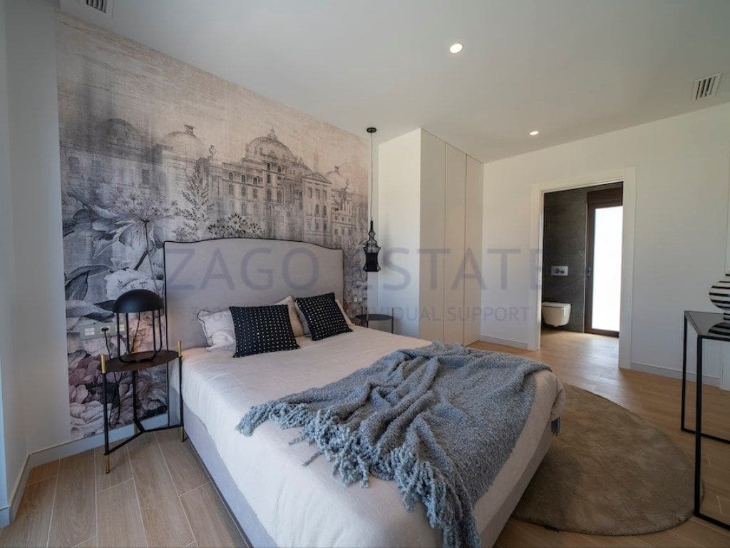 4 bedroom Villa for sale in Finestrat with pool garage - € 719,000 (Ref: 9468751)