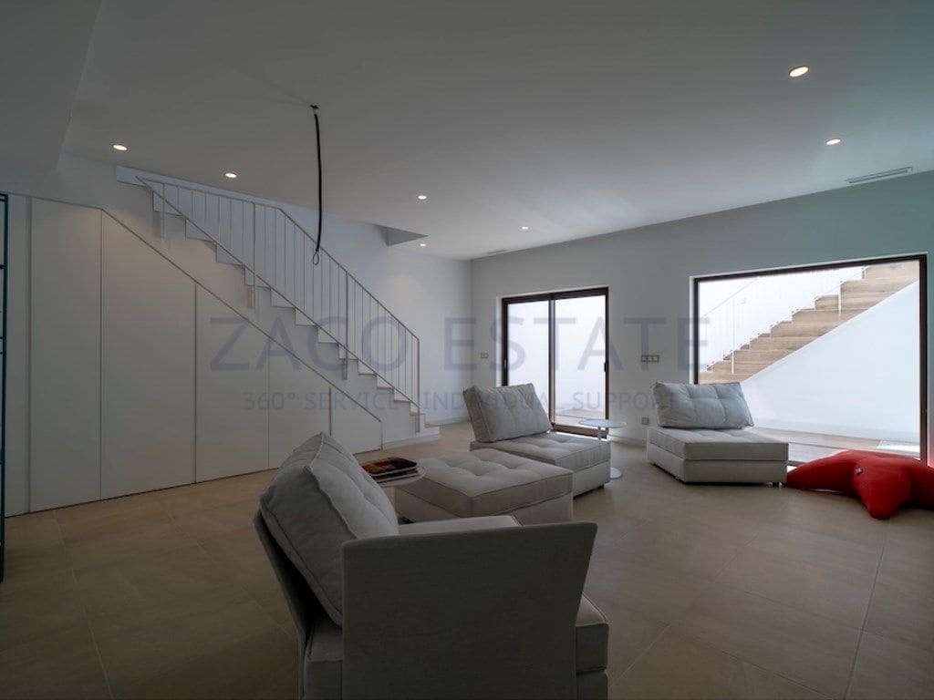 4 bedroom Villa for sale in Finestrat with pool garage - € 719,000 (Ref: 9468751)