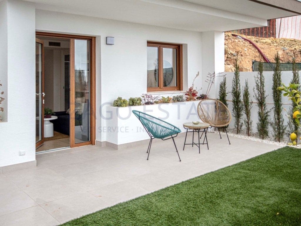 4 Zimmer Reihenhaus zu verkaufen in La Nucia mit Garage - 449.000 € (Ref: 9468754)