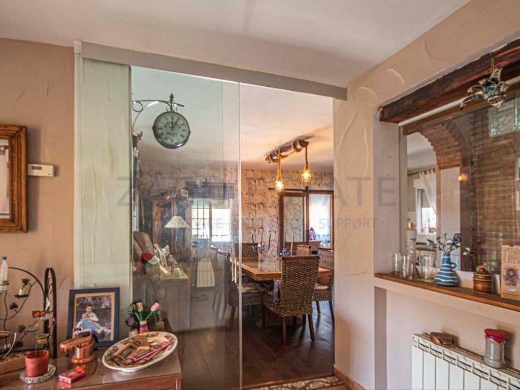 4 bedroom Villa for sale in La Nucia with garage - € 490,000 (Ref: 9468757)