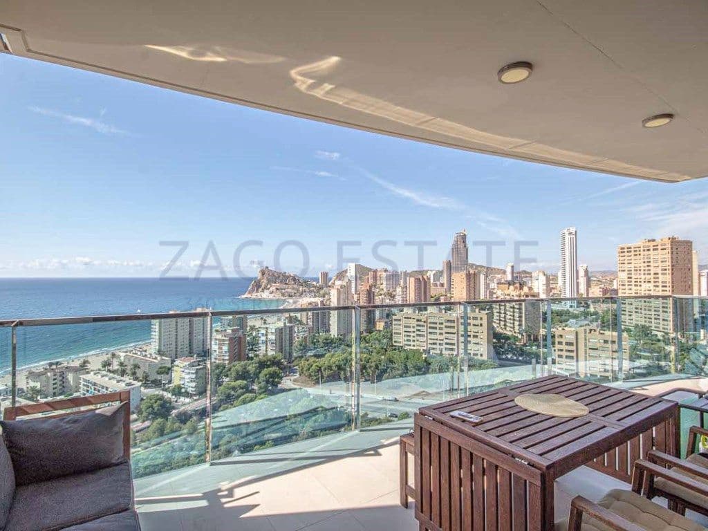 3 sypialnia Mieszkanie do wynajęcia w Benidorm z garażem - 2 900 € (Ref: 9525265)