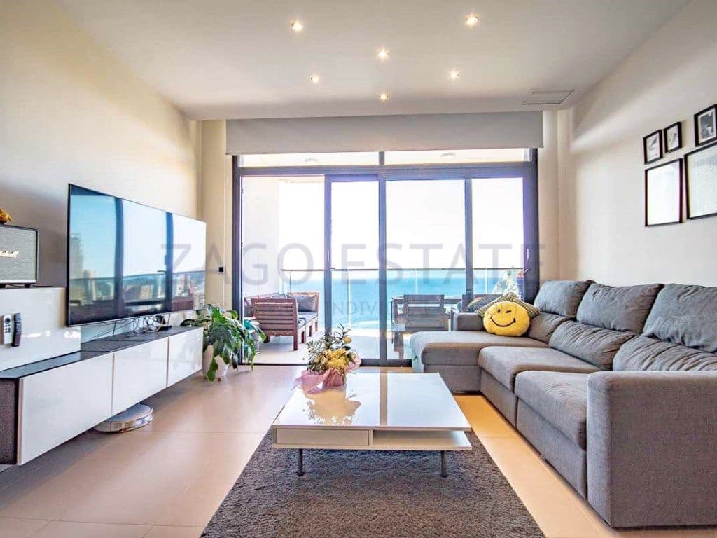 3 sypialnia Mieszkanie do wynajęcia w Benidorm z garażem - 2 900 € (Ref: 9525265)