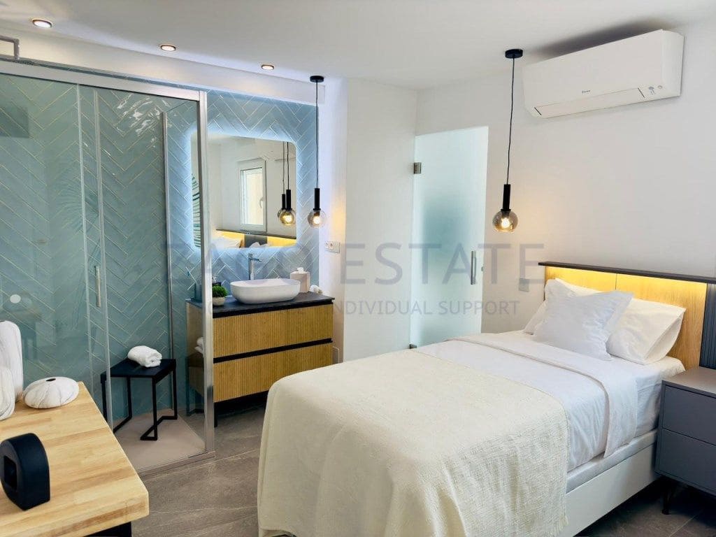 3 bedroom Flat for rent in Benidorm with garage - € 2,800 (Ref: 9542638)