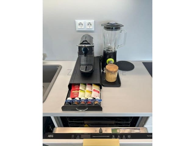 3 soveværelse Lejlighed til leje i Playa Levante, Benidorm med garage - € 2.800 (Ref: 9542638)