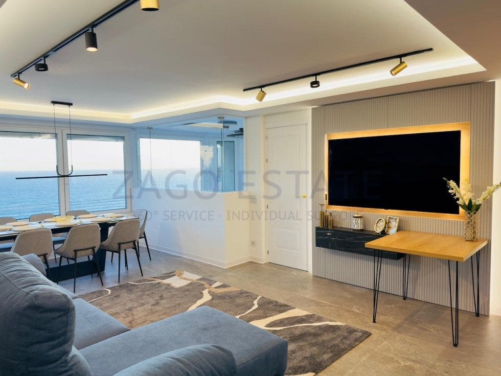 3 bedroom Flat for rent in Benidorm with garage - € 2,800 (Ref: 9542638)