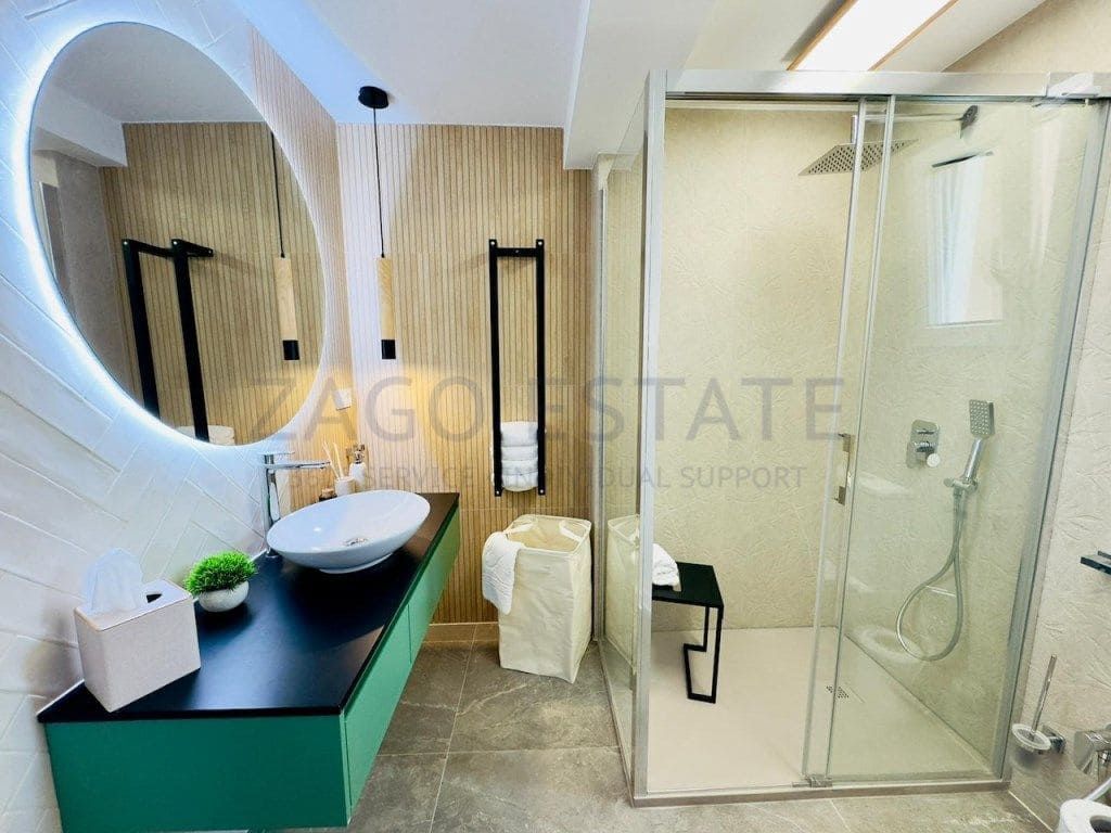 3 bedroom Flat for rent in Benidorm with garage - € 2,800 (Ref: 9542638)