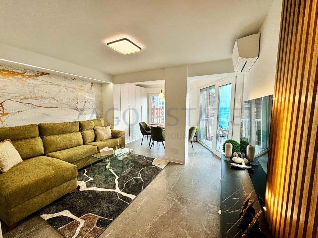 2 bedroom Flat for rent in Benidorm - € 1,500 (Ref: 9542639)