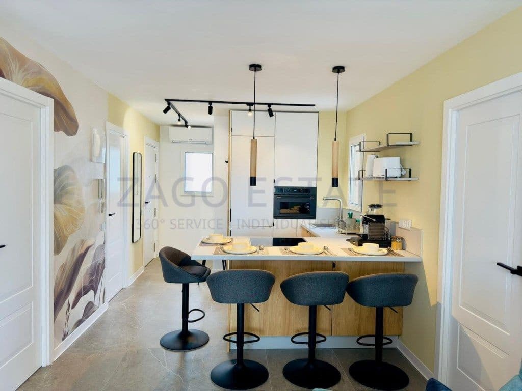 2 bedroom Flat for rent in Benidorm with garage - € 1,500 (Ref: 9542640)