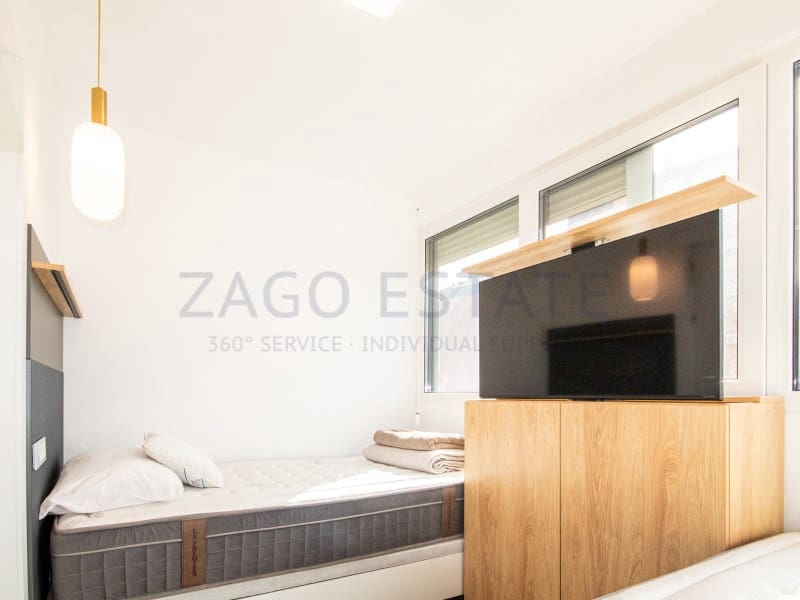 2 bedroom Flat for rent in Benidorm with pool garage - € 1,500 (Ref: 9542640)