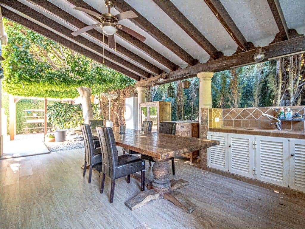 4 soveværelse Villa til salg i Finestrat med garage - € 900.000 (Ref: 9574591)