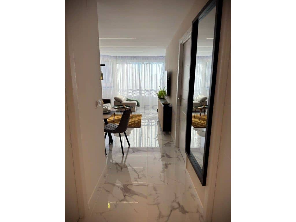 2 sovrum Lägenhet att hyra i Benidorm med garage - 1 500 € (Ref: 9596529)