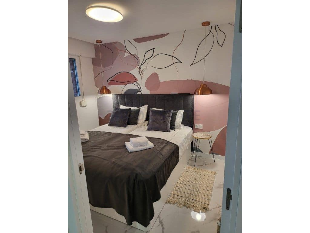 2 sovrum Lägenhet att hyra i Benidorm med garage - 1 500 € (Ref: 9596529)