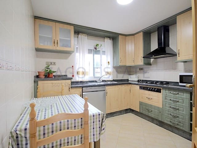 Pareado de 4 habitaciones en Barranco Hondo, La Nucia en venta - 320.000 € (Ref: 9634903)