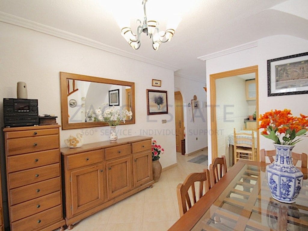 Pareado de 4 habitaciones en La Nucia en venta - 320.000 € (Ref: 9634903)