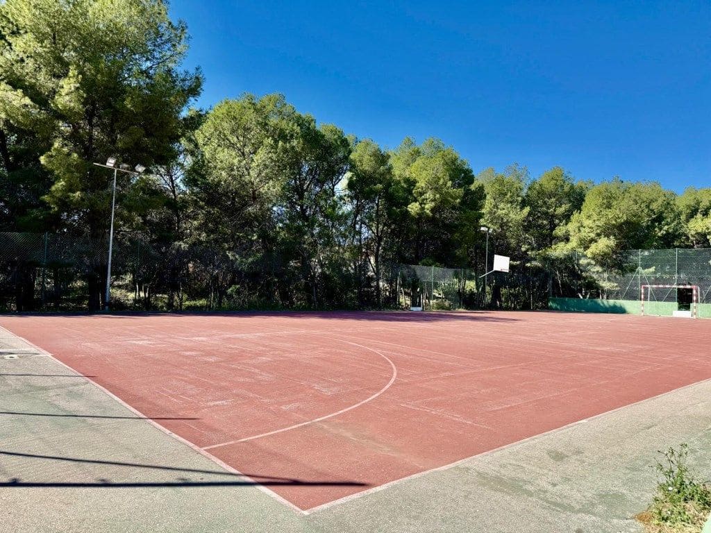 Pareado de 4 habitaciones en La Nucia en venta - 320.000 € (Ref: 9634903)