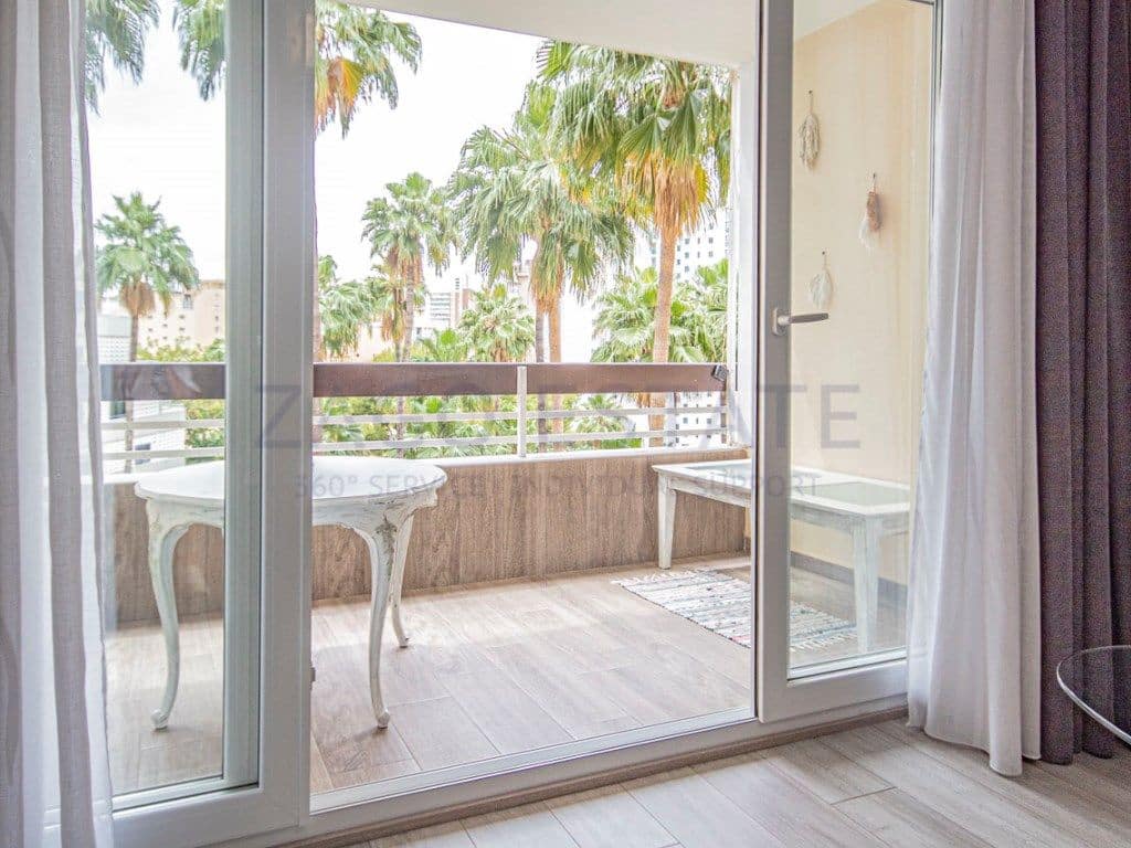 Appartement de 4 chambres à louer à Benidorm avec garage - 1 800 € (Ref: 9635037)