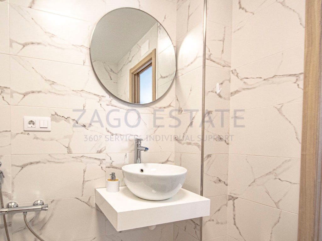 Appartement de 4 chambres à louer à Benidorm avec garage - 1 800 € (Ref: 9635037)