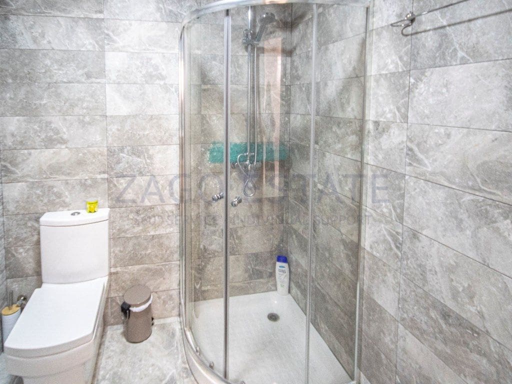 Appartement de 4 chambres à louer à Benidorm avec garage - 1 800 € (Ref: 9635037)