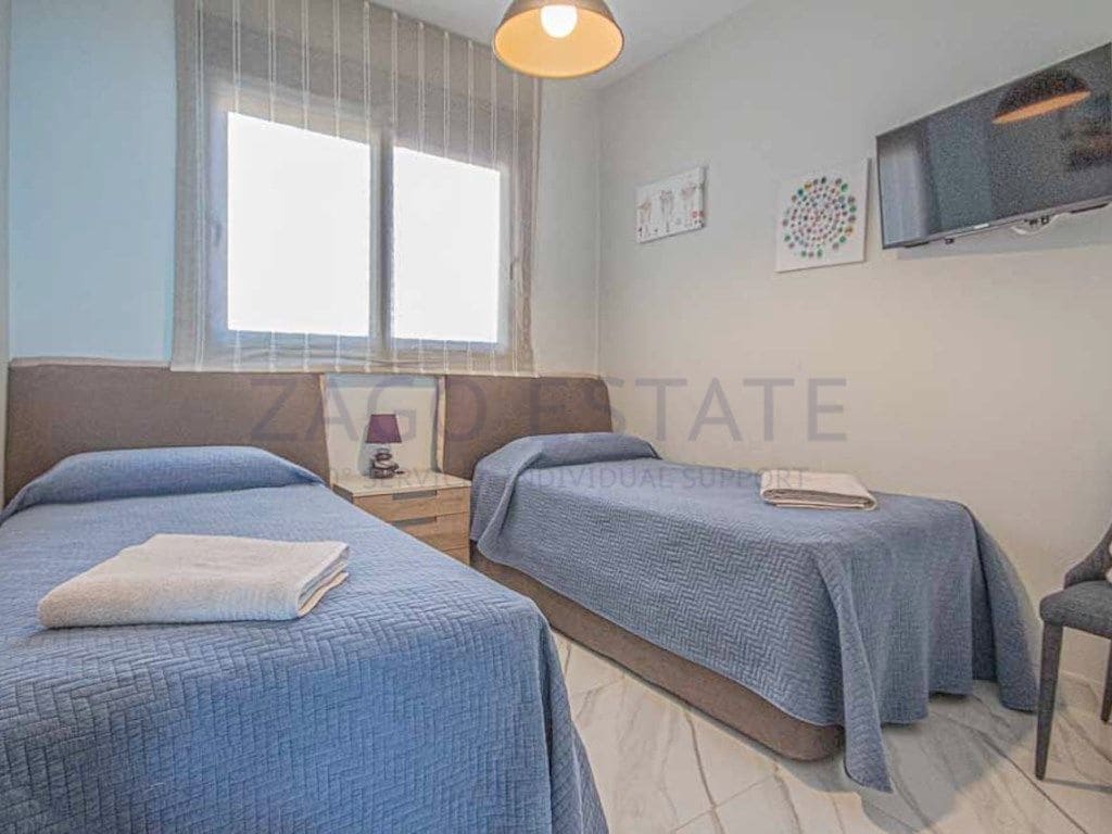 2 sovrum Lägenhet att hyra i Benidorm med pool garage - 1 950 € (Ref: 9667011)