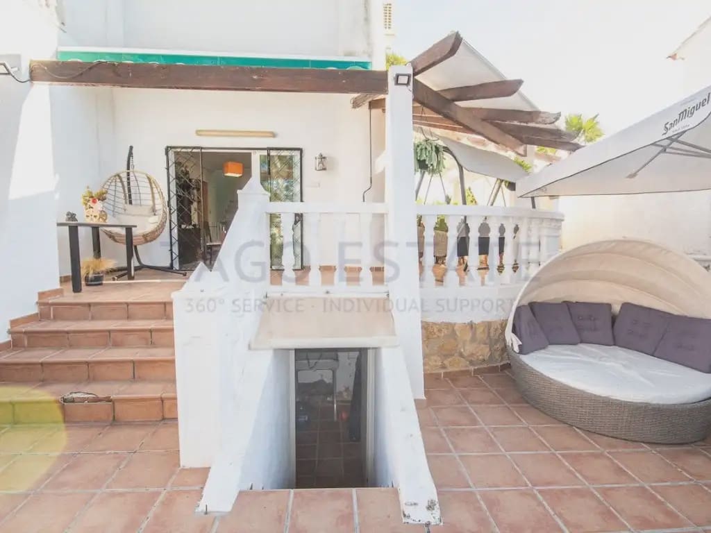 3 bedroom Semi-detached Villa for sale in La Nucia - € 360,000 (Ref: 9749337)