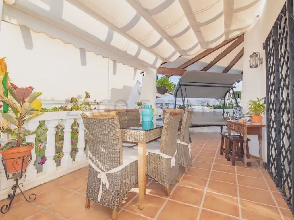 3 bedroom Semi-detached Villa for sale in La Nucia - € 360,000 (Ref: 9749337)