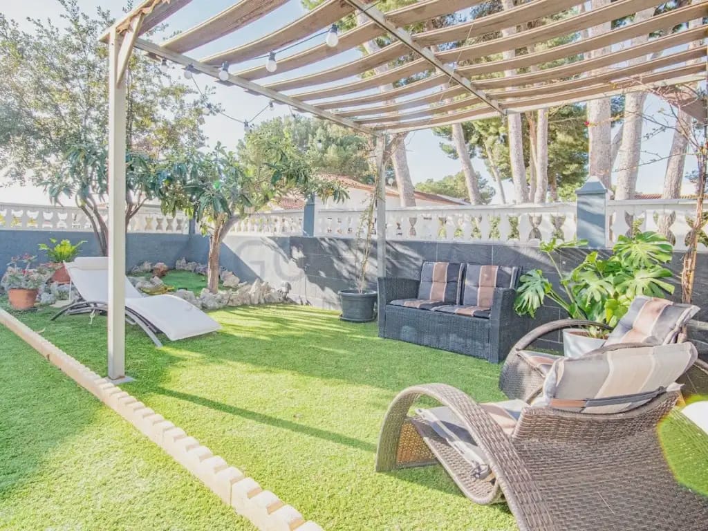 3 bedroom Semi-detached Villa for sale in La Nucia - € 360,000 (Ref: 9749337)