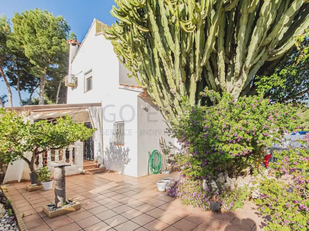 3 bedroom Semi-detached Villa for sale in La Nucia - € 360,000 (Ref: 9749337)