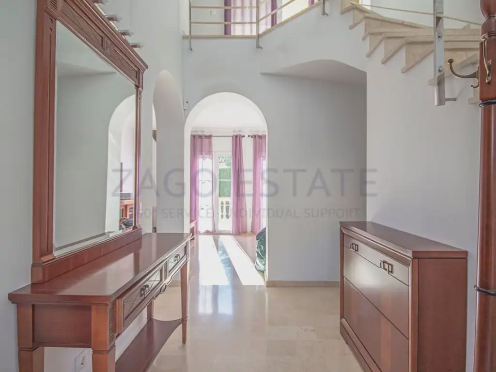 4 soverom Villa til salgs i Finestrat med garasje - € 950 000 (Ref: 9761493)