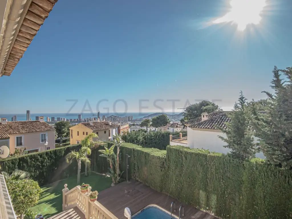 4 soverom Villa til salgs i Finestrat med garasje - € 950 000 (Ref: 9761493)