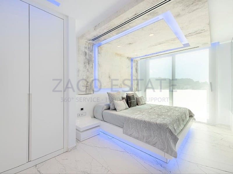 4 slaapkamer Villa te koop in Calpe / Calp - € 2.800.000 (Ref: 9770456)