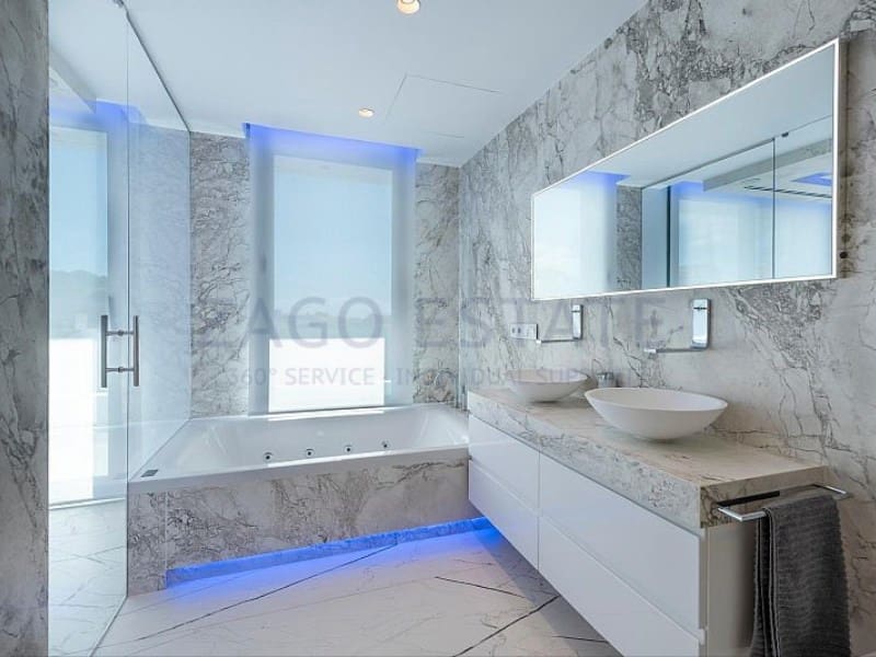 4 slaapkamer Villa te koop in Calpe / Calp - € 2.800.000 (Ref: 9770456)