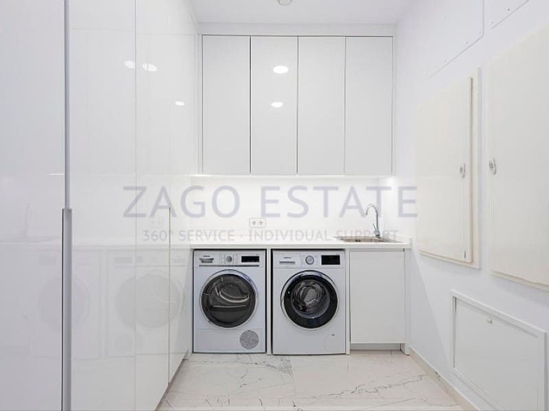 4 slaapkamer Villa te koop in Calpe / Calp - € 2.800.000 (Ref: 9770456)