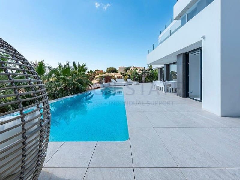4 slaapkamer Villa te koop in Calpe / Calp - € 2.800.000 (Ref: 9770456)
