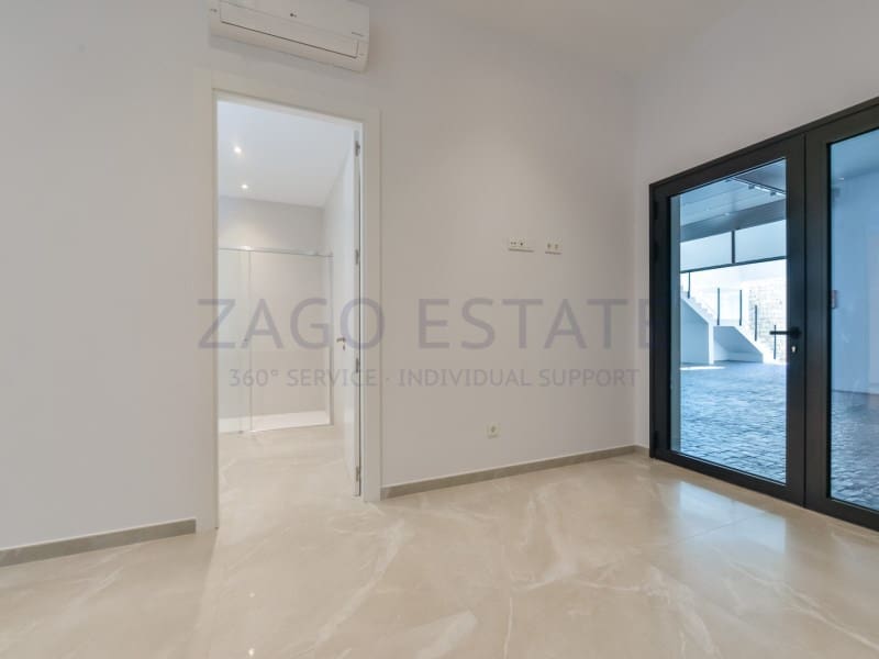 8 bedroom Villa for sale in Finestrat - € 4,450,000 (Ref: 9770510)