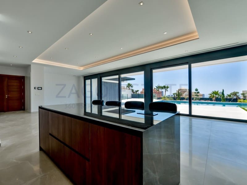 8 bedroom Villa for sale in Finestrat - € 4,450,000 (Ref: 9770510)