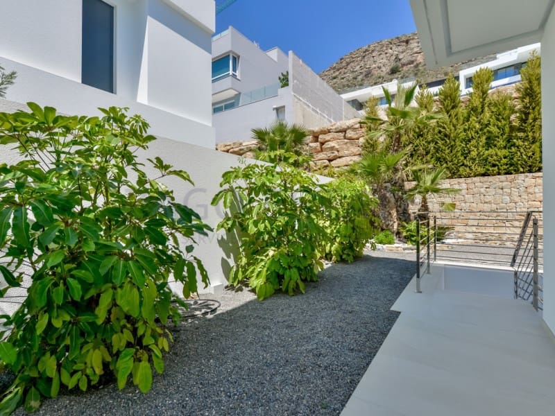 8 bedroom Villa for sale in Finestrat - € 4,450,000 (Ref: 9770510)