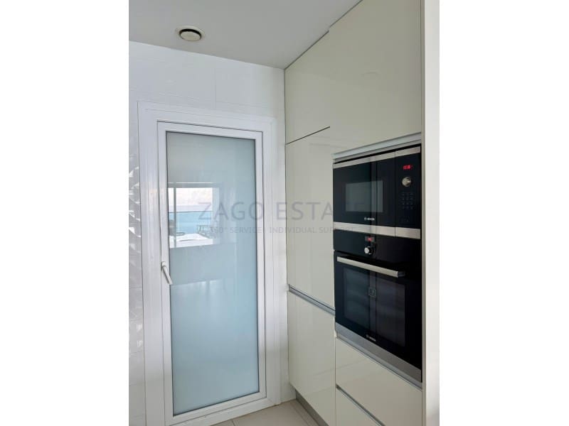 2 chambre Appartement à vendre à Benidorm avec garage - 609 000 € (Ref: 9780345)