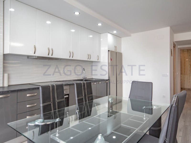 4 soverom Leilighet til leie i Benidorm med svømmebasseng garasje - € 1 800 (Ref: 9780347)