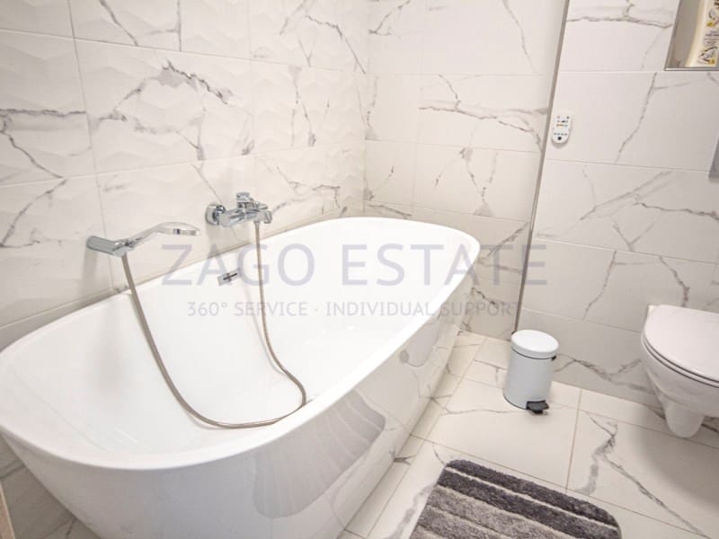 4 soverom Leilighet til leie i Benidorm med svømmebasseng garasje - € 1 800 (Ref: 9780347)