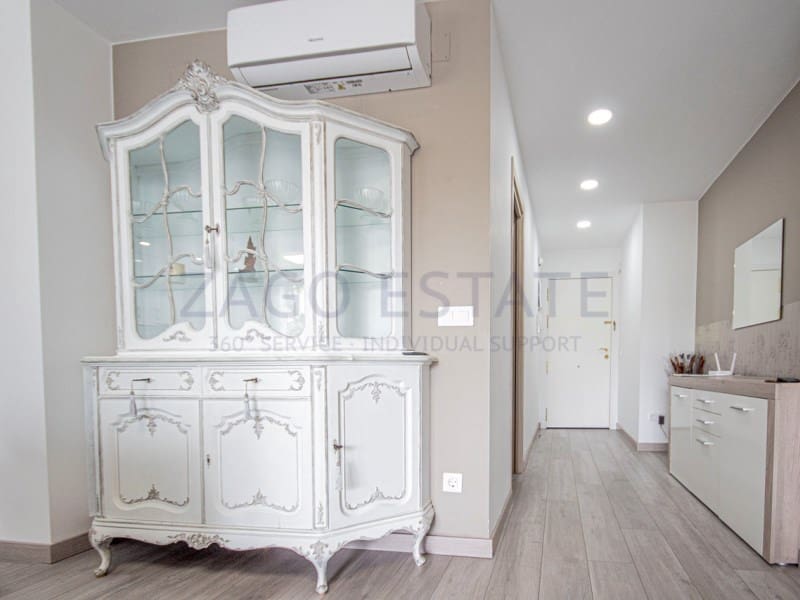 4 soverom Leilighet til leie i Benidorm med svømmebasseng garasje - € 1 800 (Ref: 9780347)