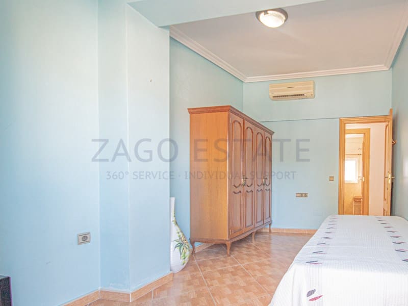 4 bedroom Semi-detached Villa for sale in La Nucia - € 320,000 (Ref: 9780351)